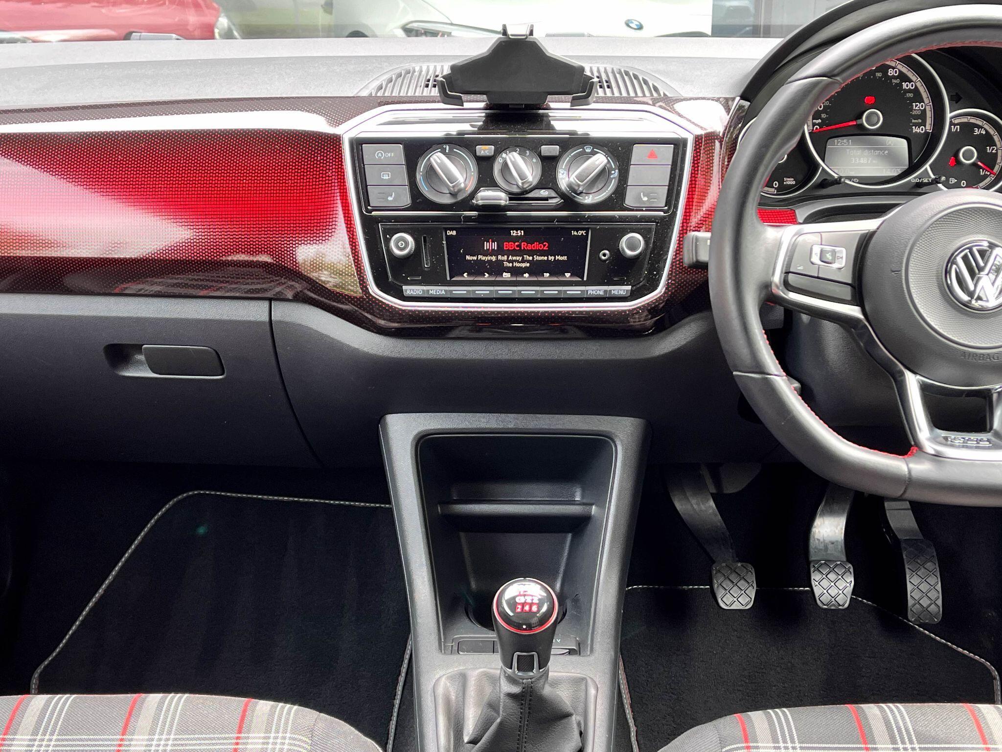 Volkswagen up! - Image 10