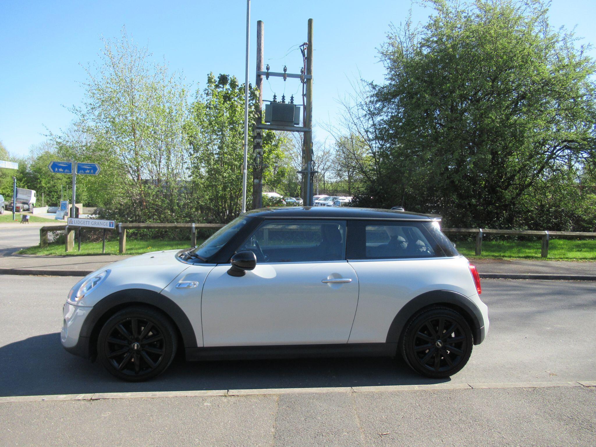 MINI Hatch - Image 6