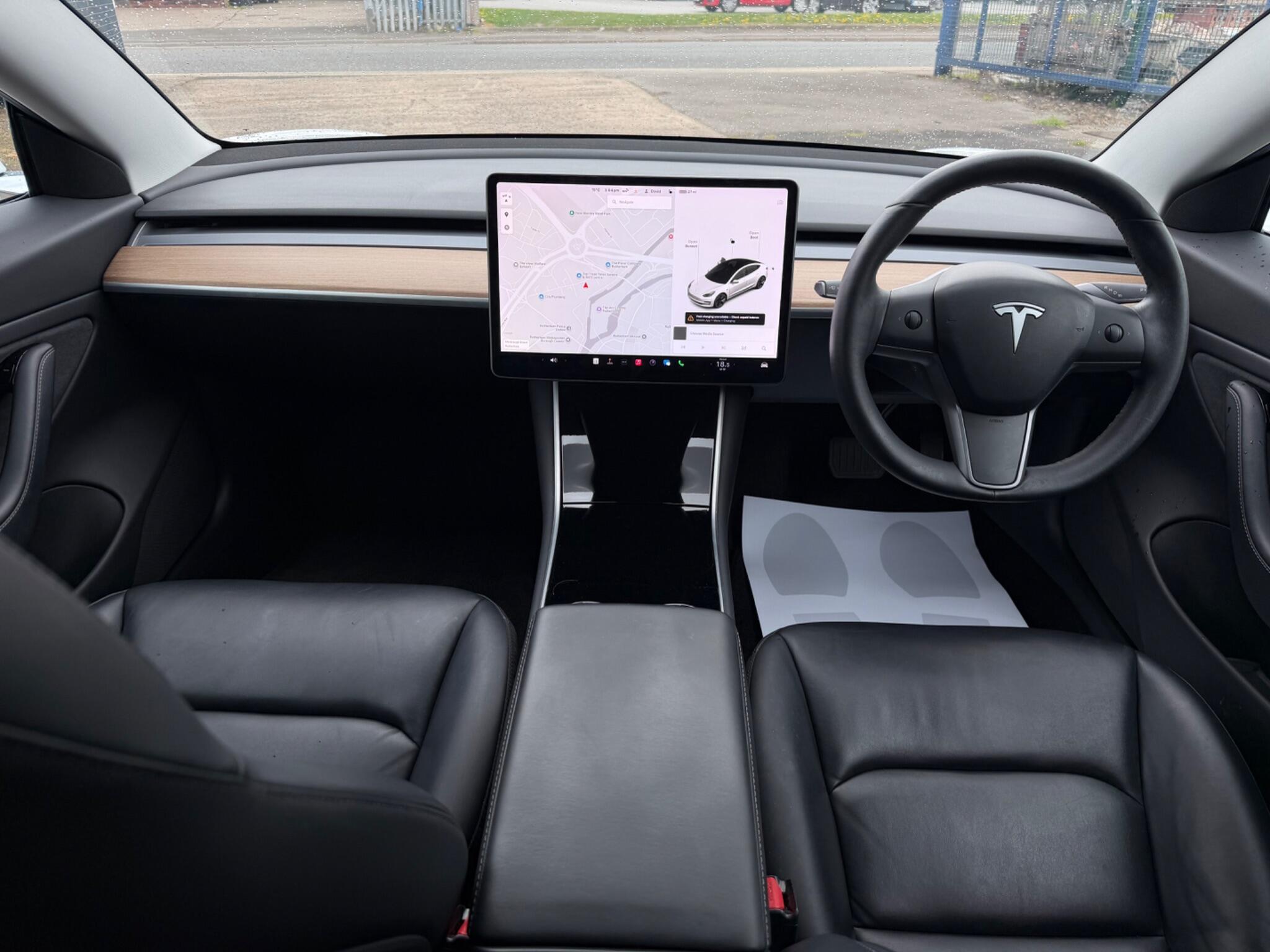 Tesla Model 3 - Image 14