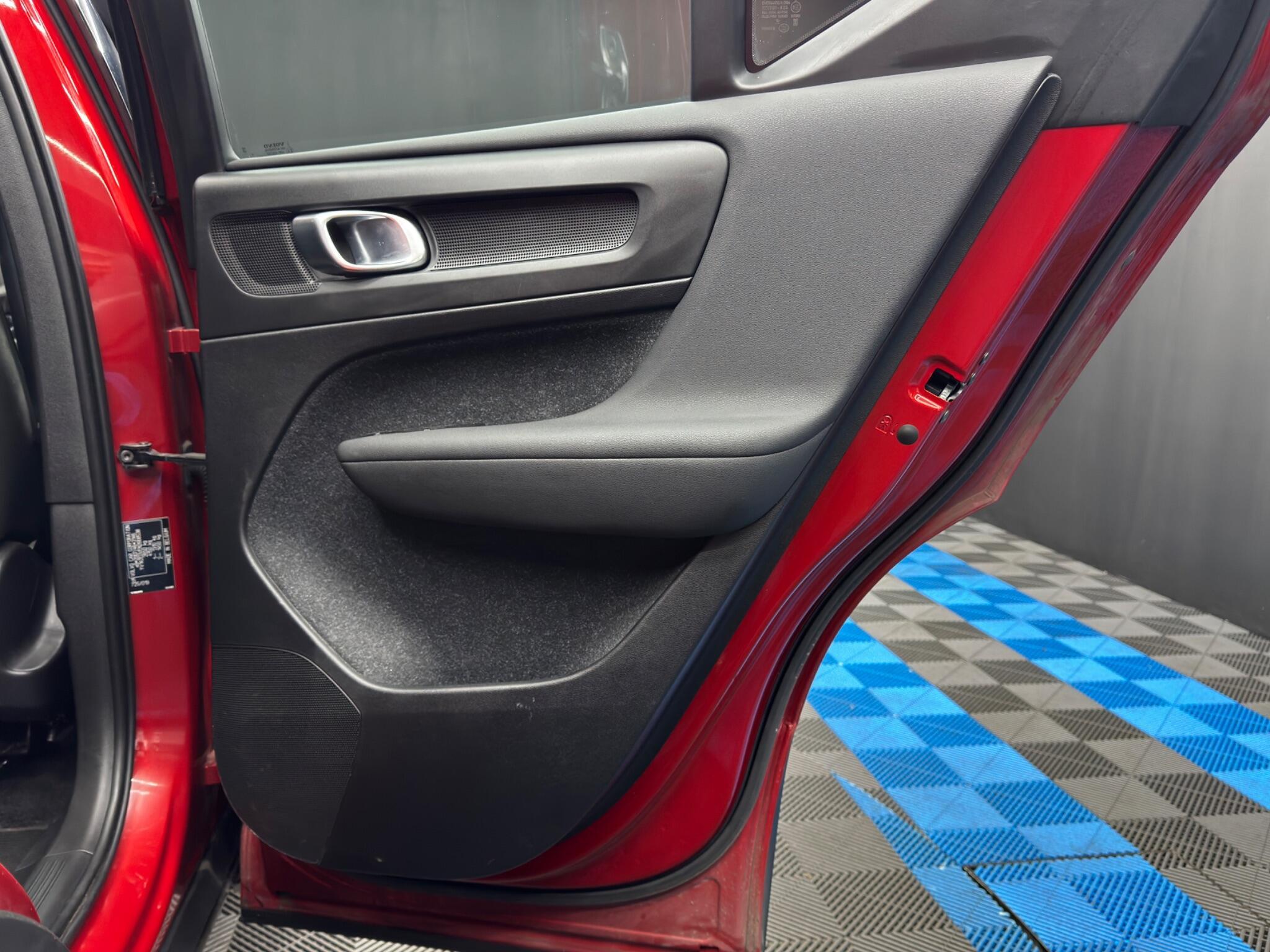 Volvo XC40 - Image 43