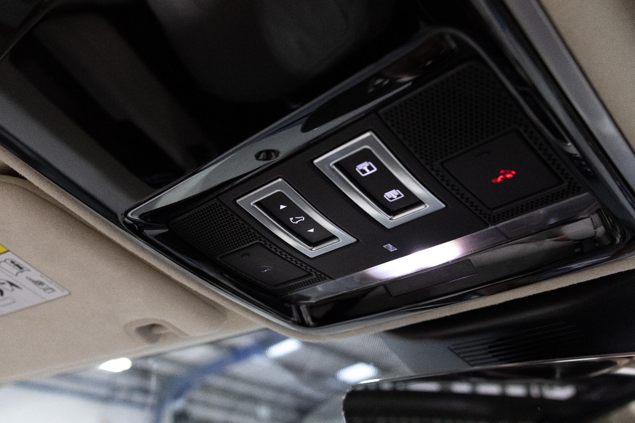 Land Rover Range Rover - Image 45