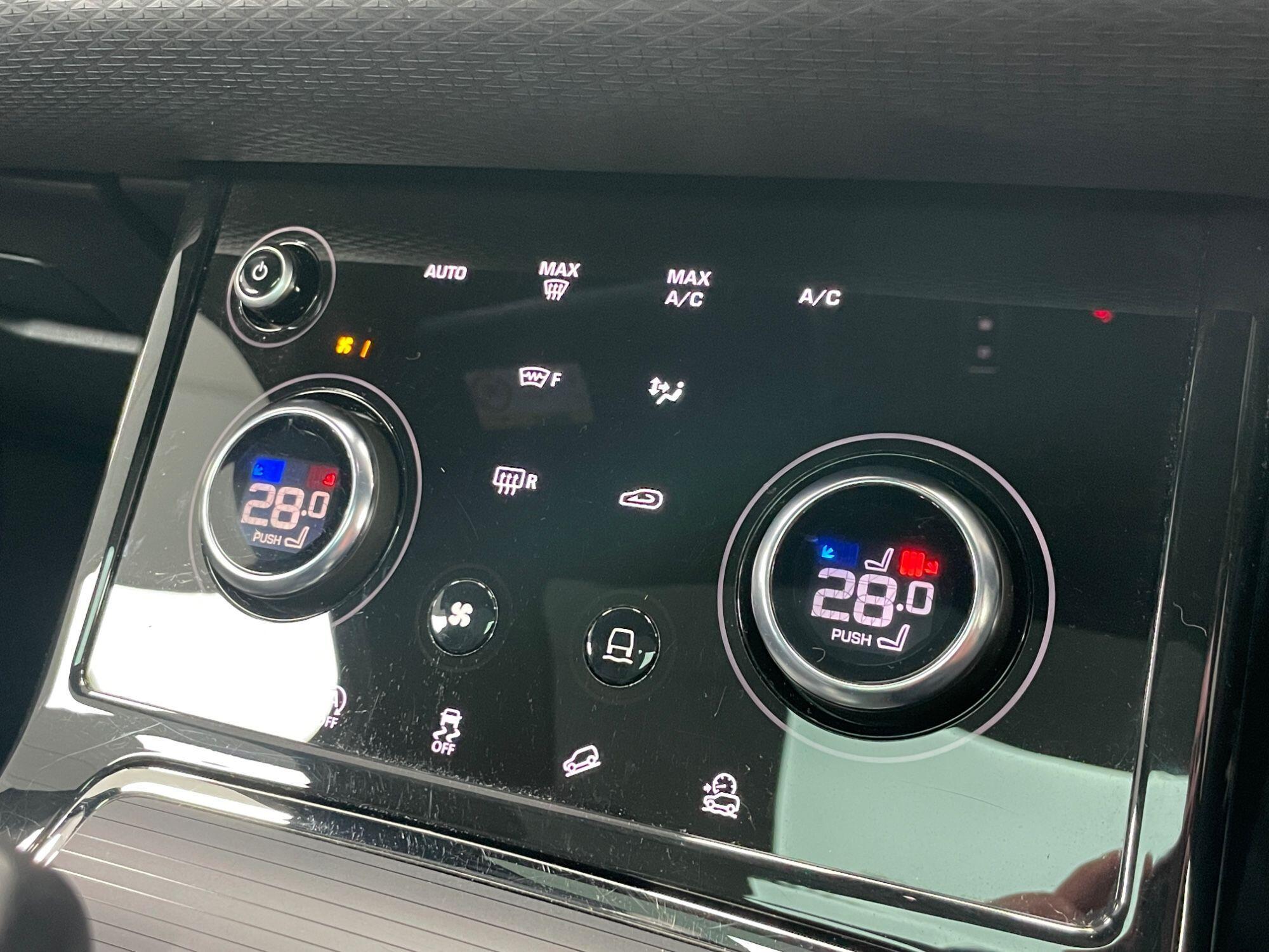 Land Rover Range Rover Evoque - Image 43