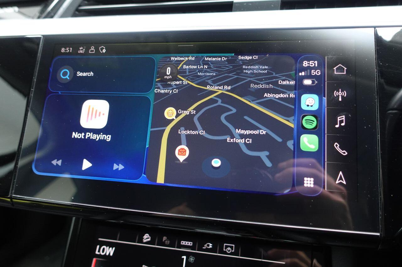 Audi E-Tron - Image 26