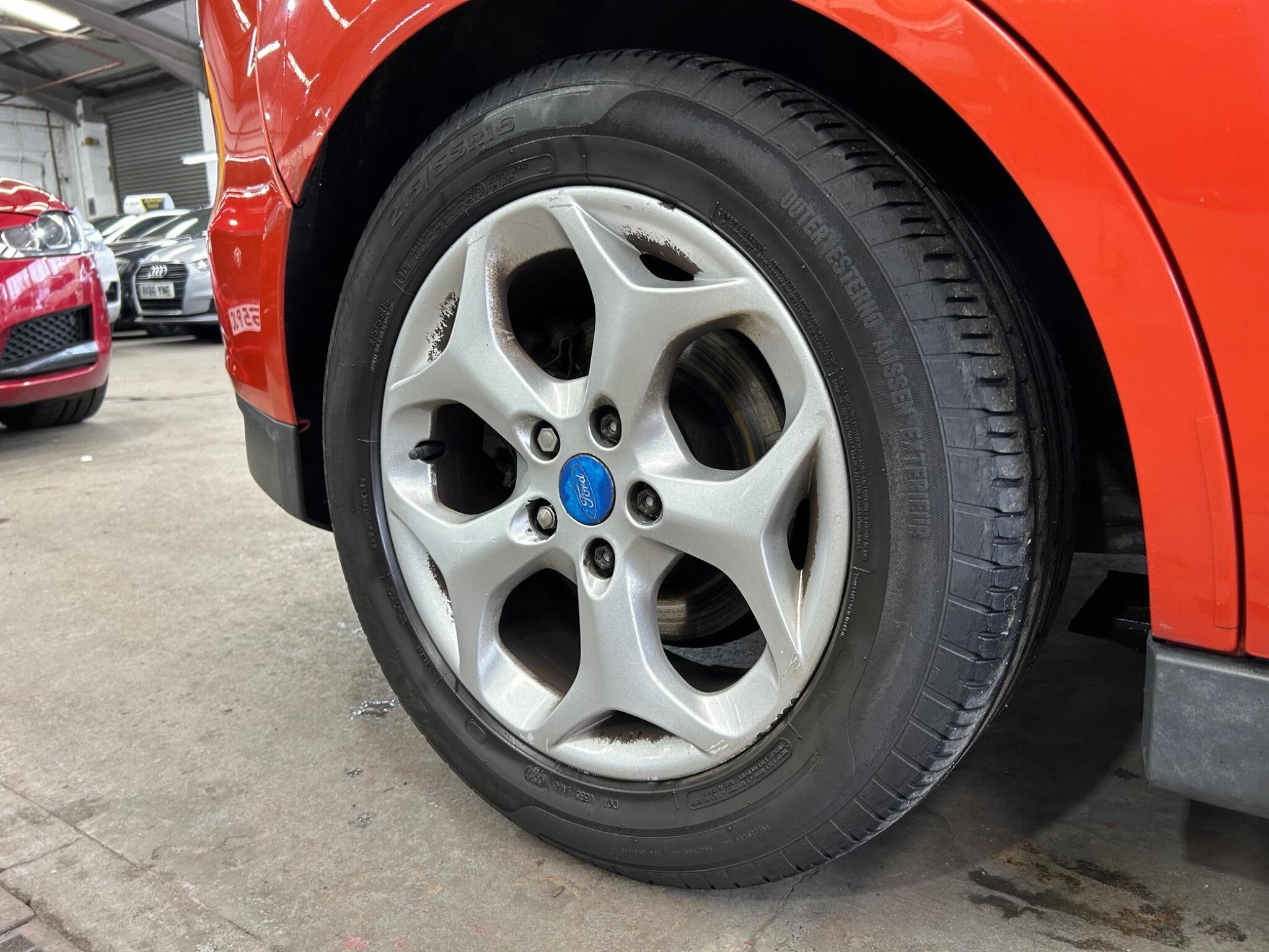 Ford C-MAX - Image 24