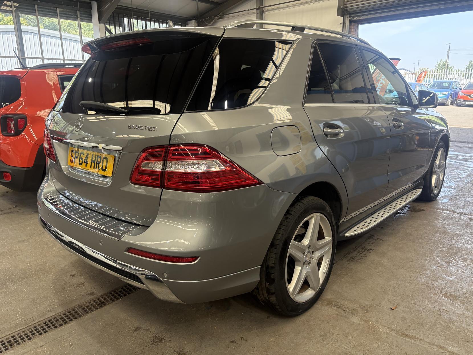 Mercedes M Class - Image 10