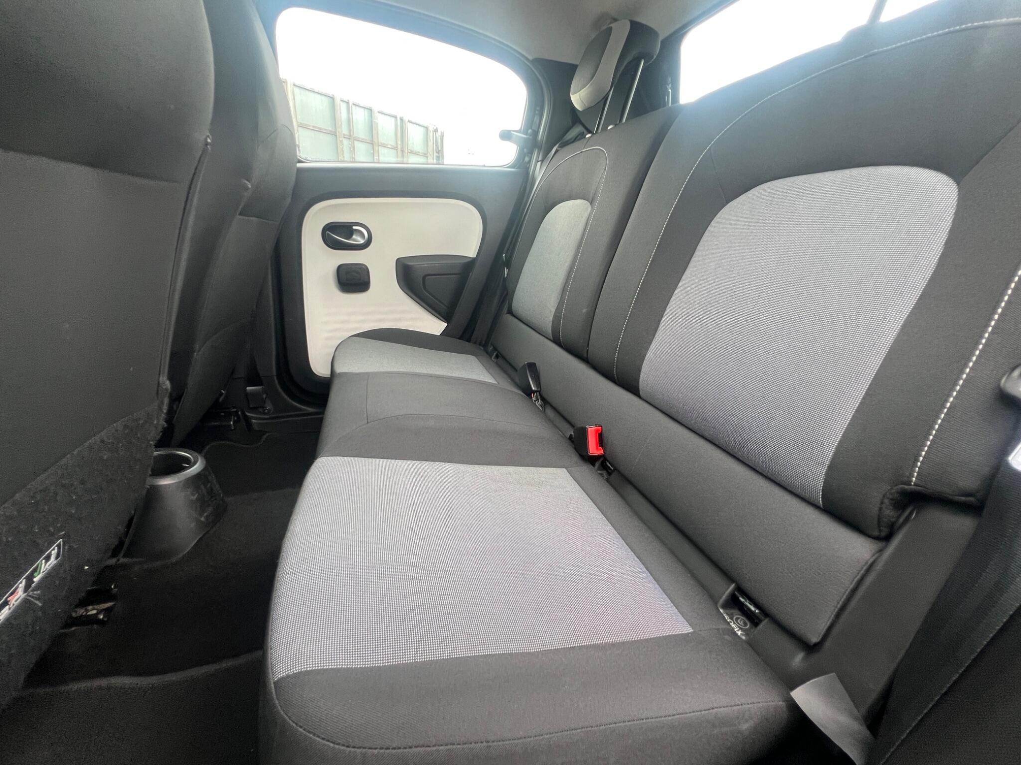 Renault Twingo - Image 12