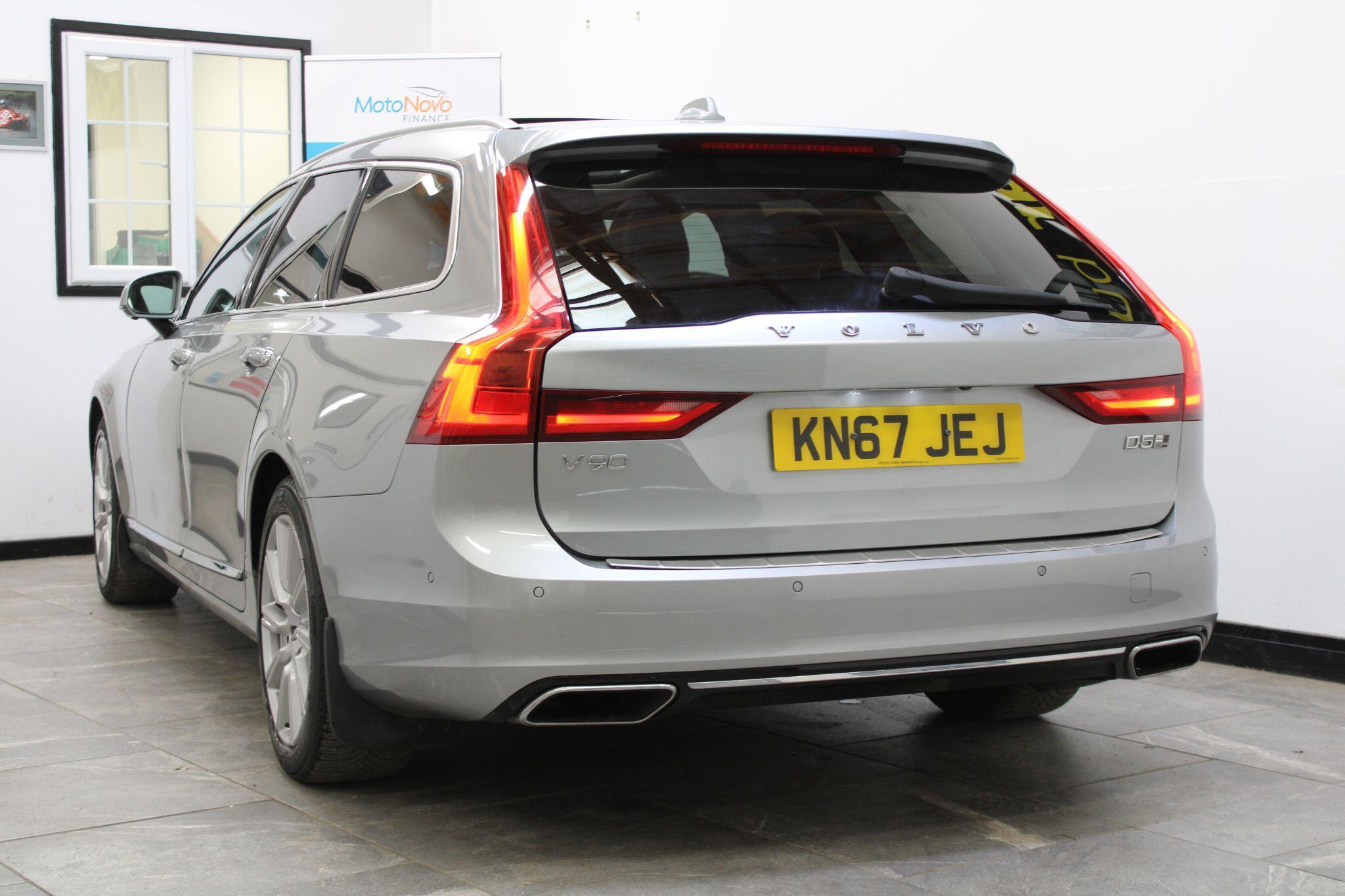 Volvo V90 - Image 12