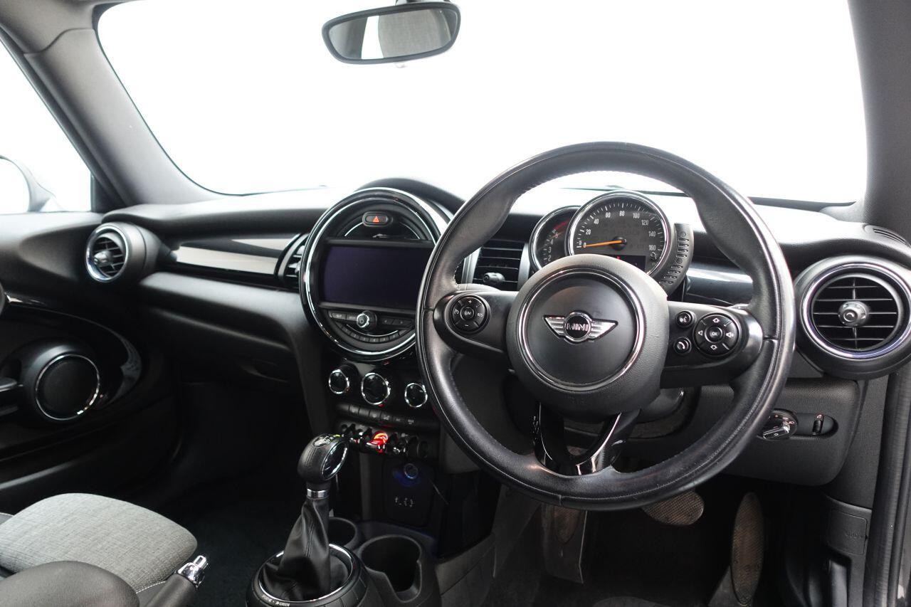 MINI Hatch - Image 15
