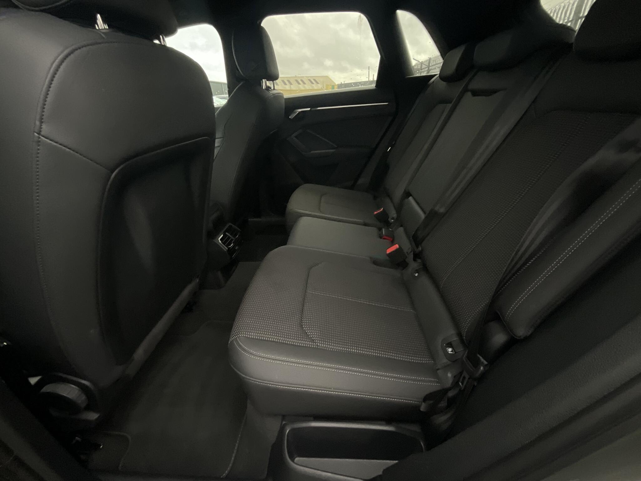 Audi Q3 - Image 15