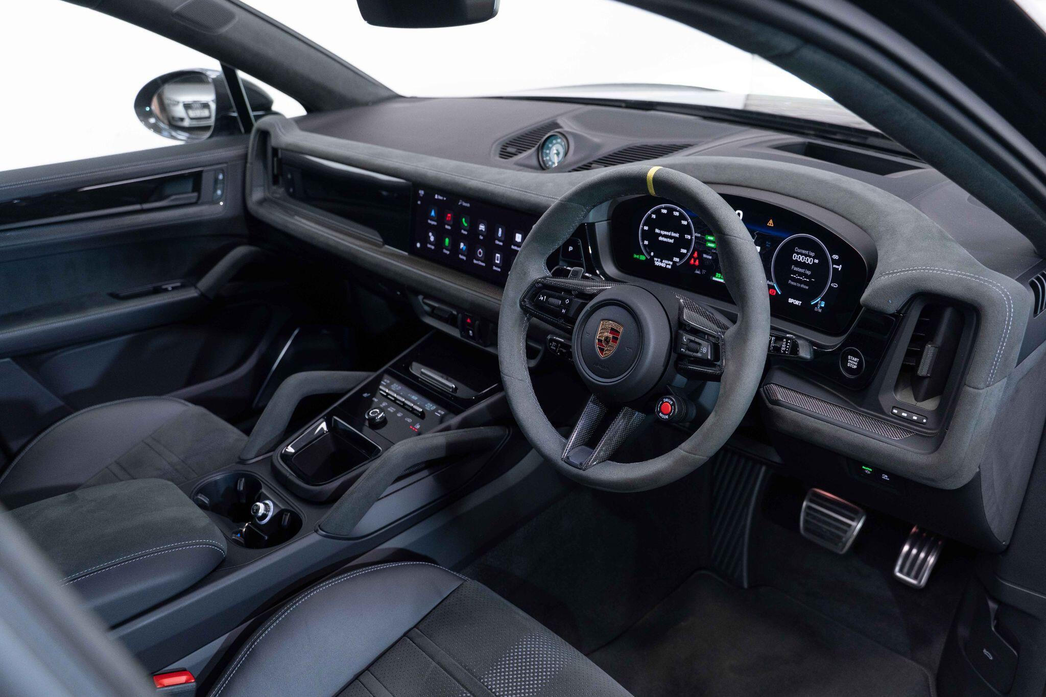 Porsche Cayenne - Image 9