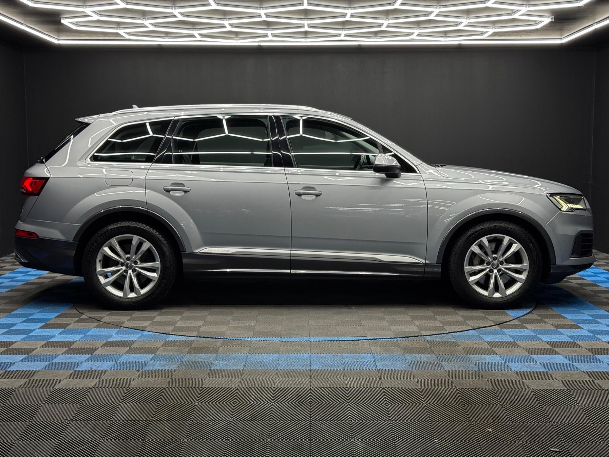 Audi Q7 - Image 4