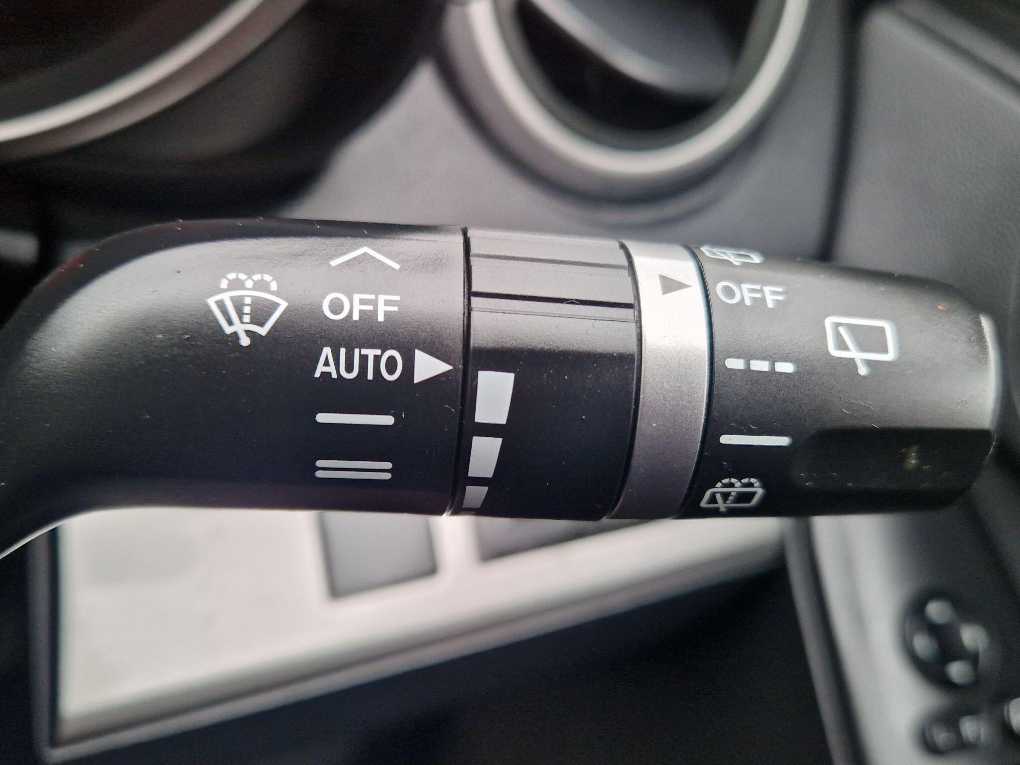 Mazda MAZDA3 - Image 44