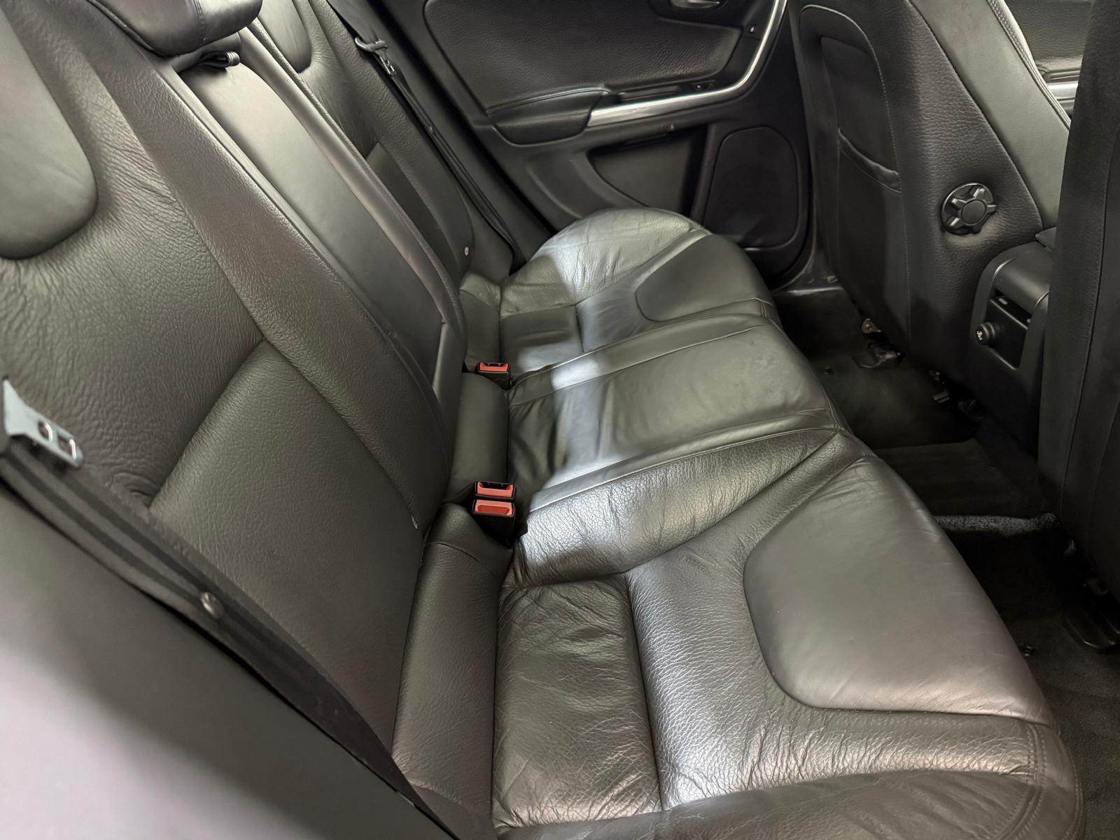 Volvo S60 - Image 37