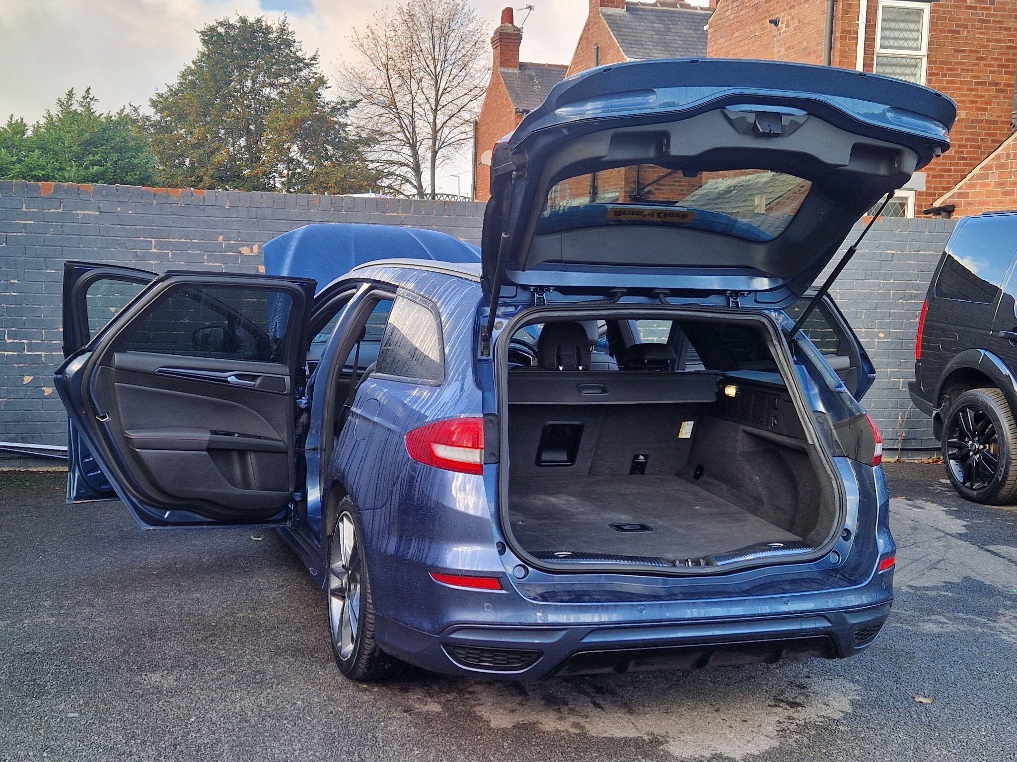 Ford Mondeo - Image 19