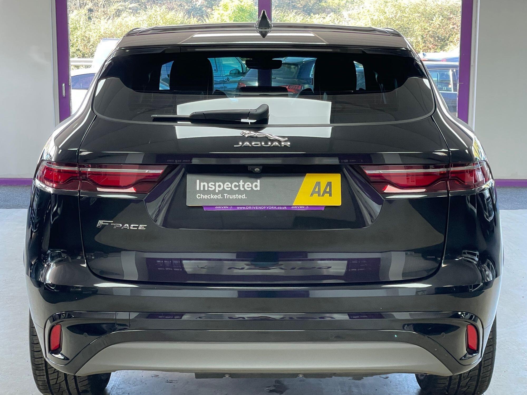 Jaguar F-Pace - Image 9