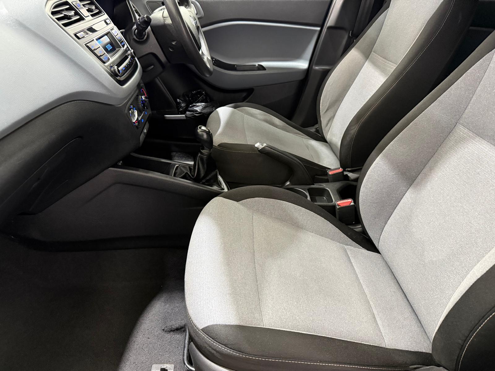 Hyundai i20 - Image 21