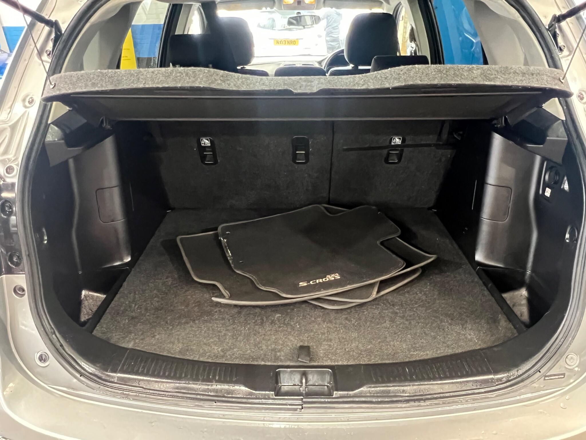 Suzuki SX4 S-Cross - Image 25