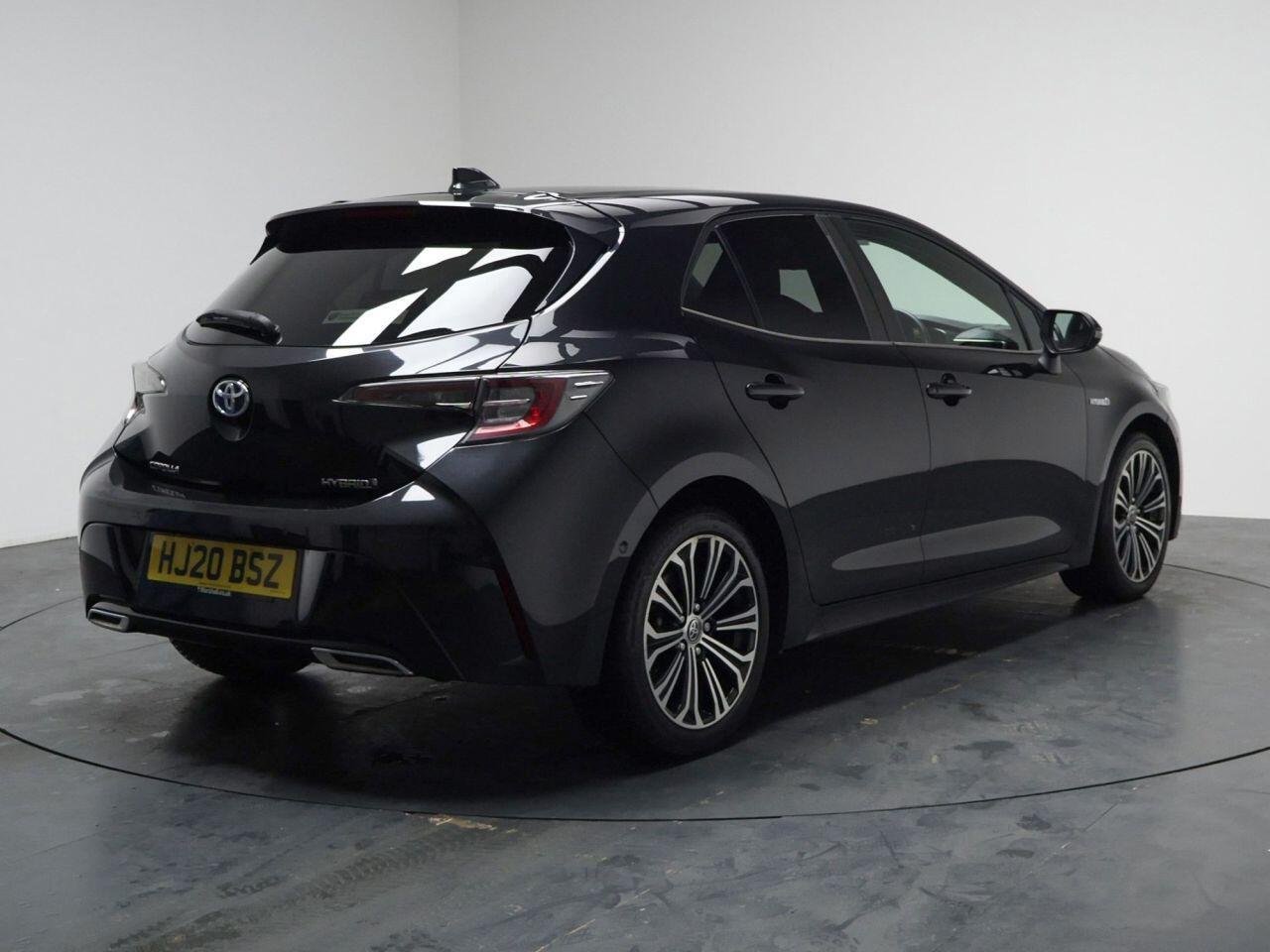 Toyota Corolla - Image 9