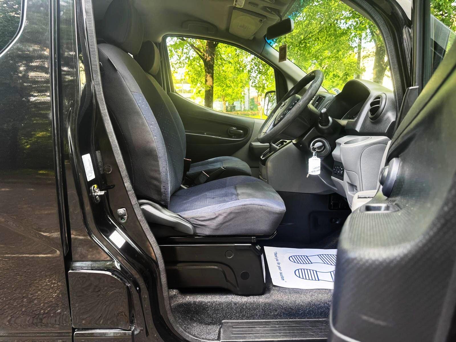 Nissan NV200 - Image 13