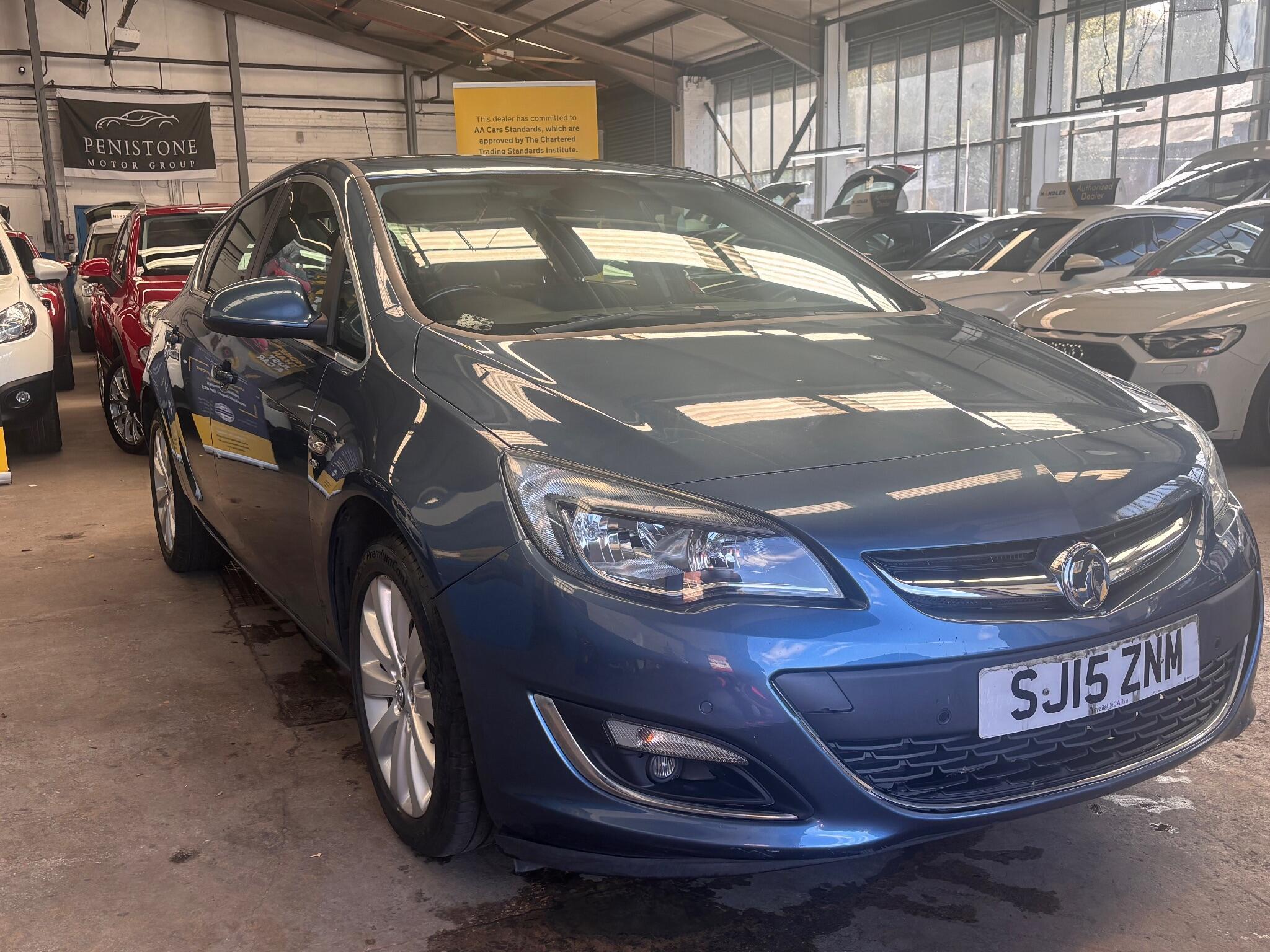 Vauxhall Astra - Image 21