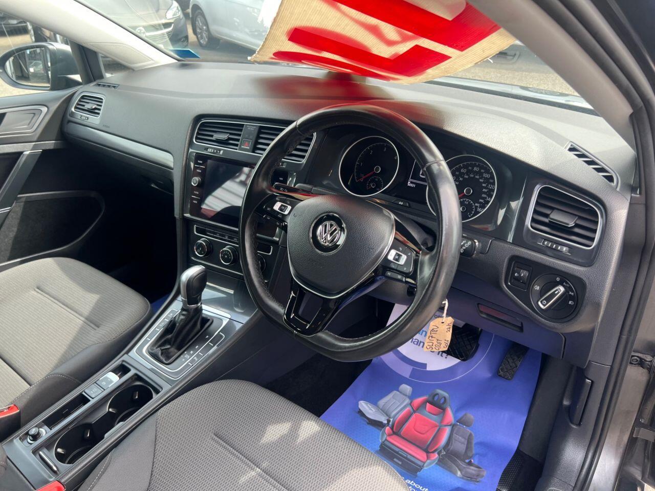 Volkswagen Golf - Image 15