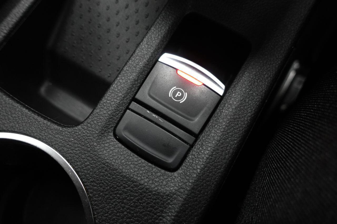 Renault Captur - Image 32