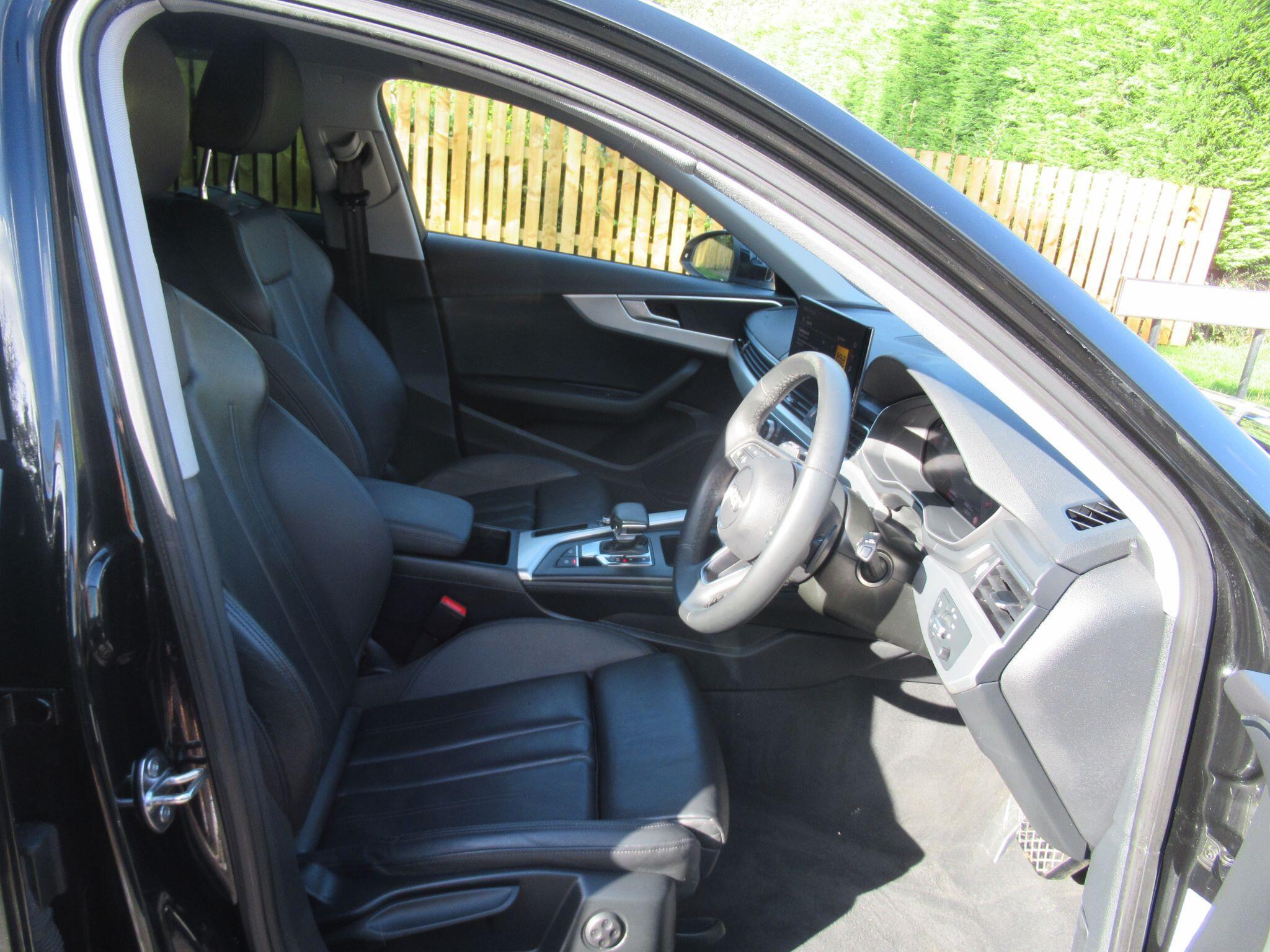 Audi A4 Avant - Image 11