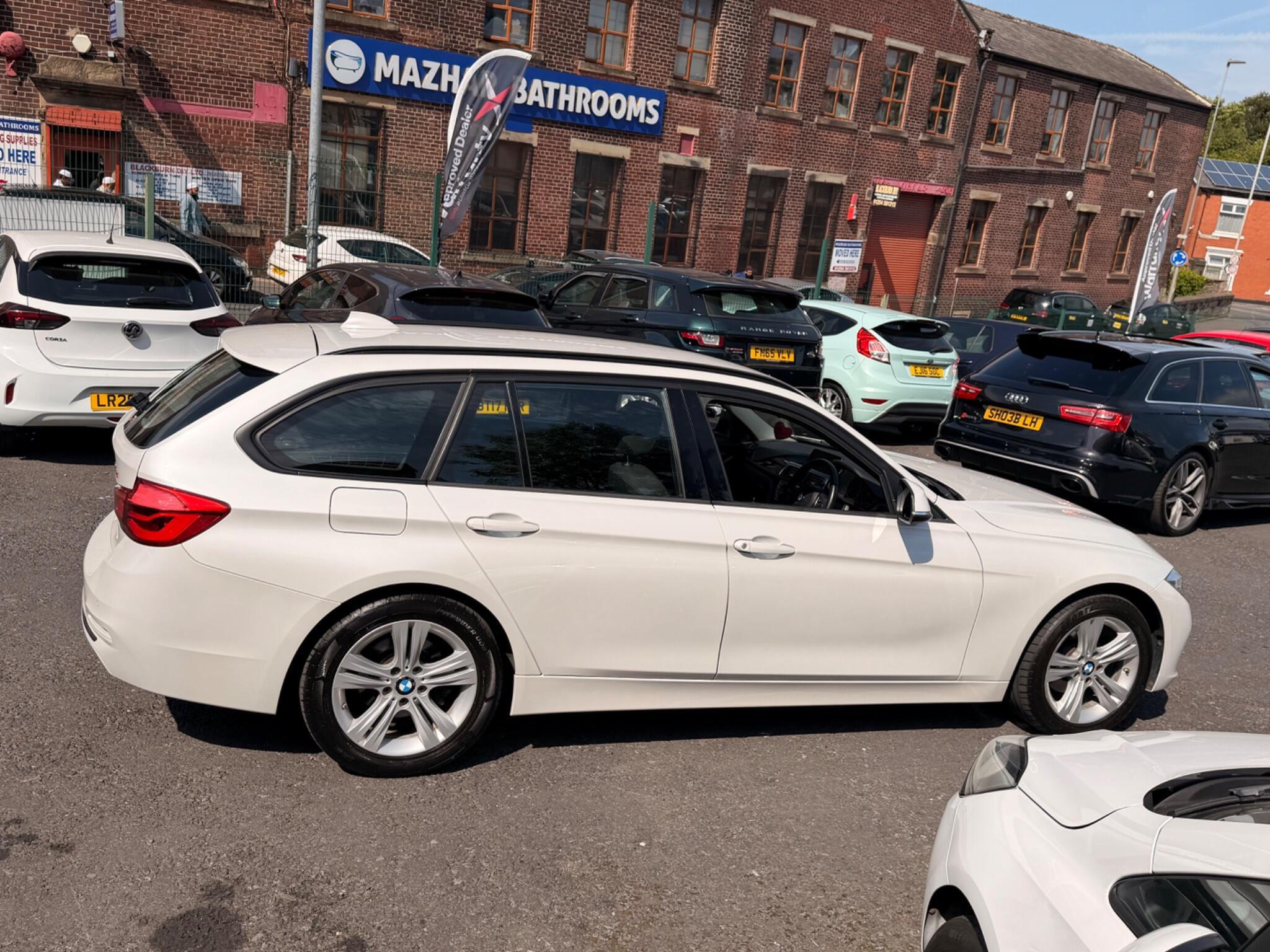 BMW 3 Series - Image 8