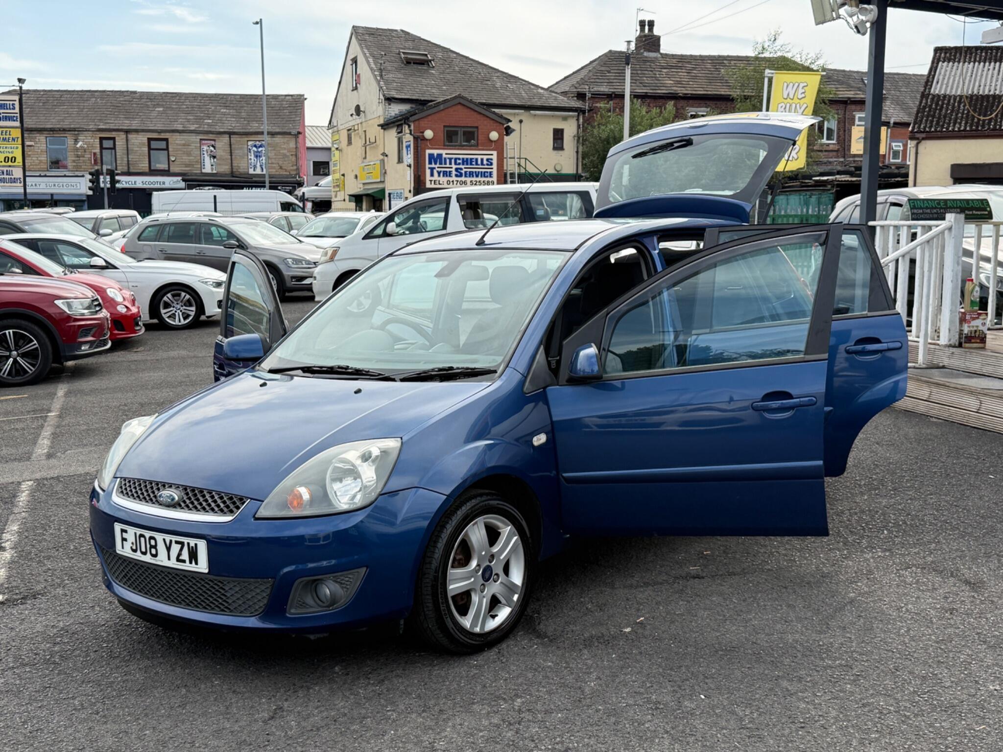 Ford Fiesta - Image 14
