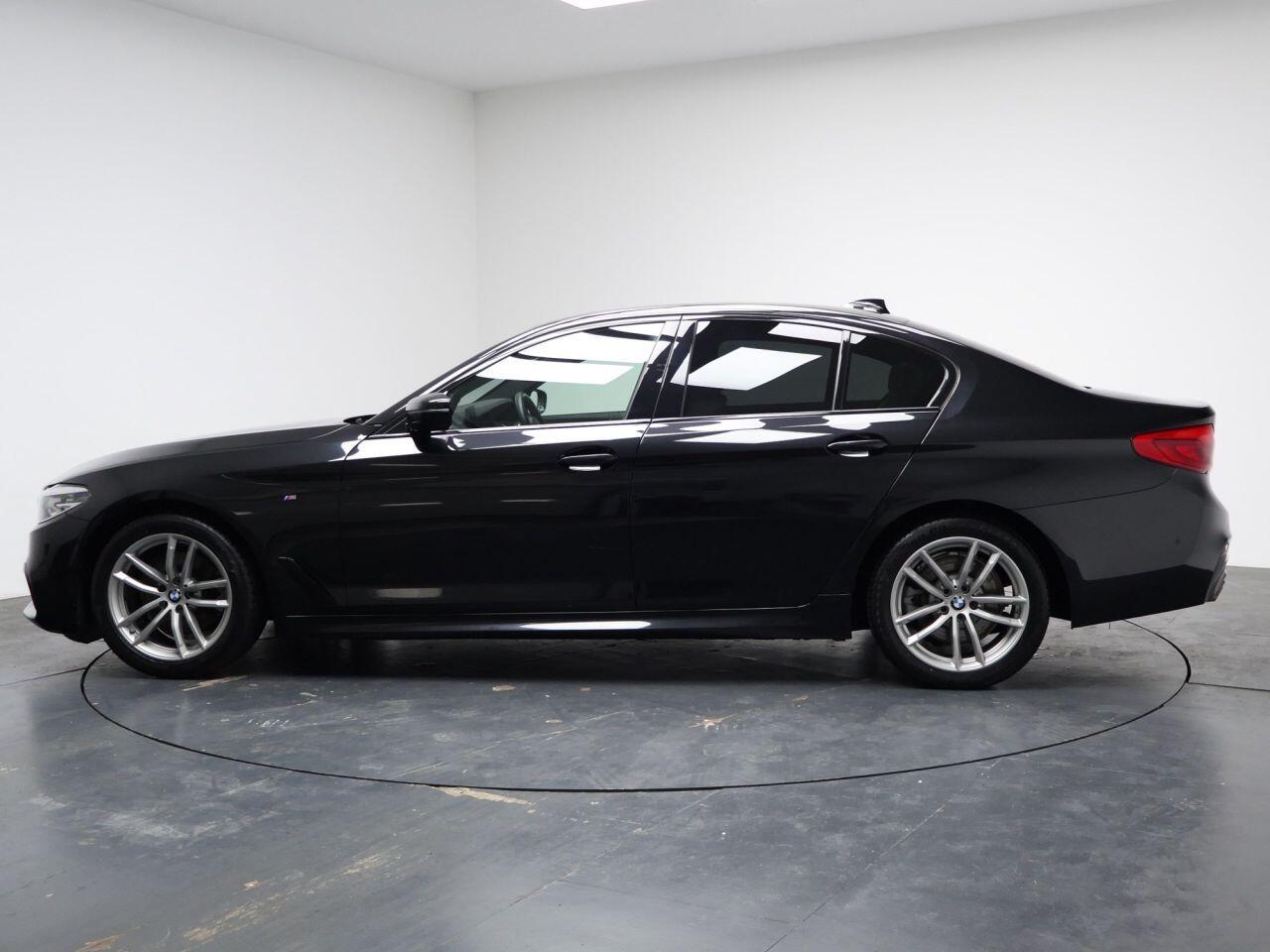 BMW 5 Series - Image 6