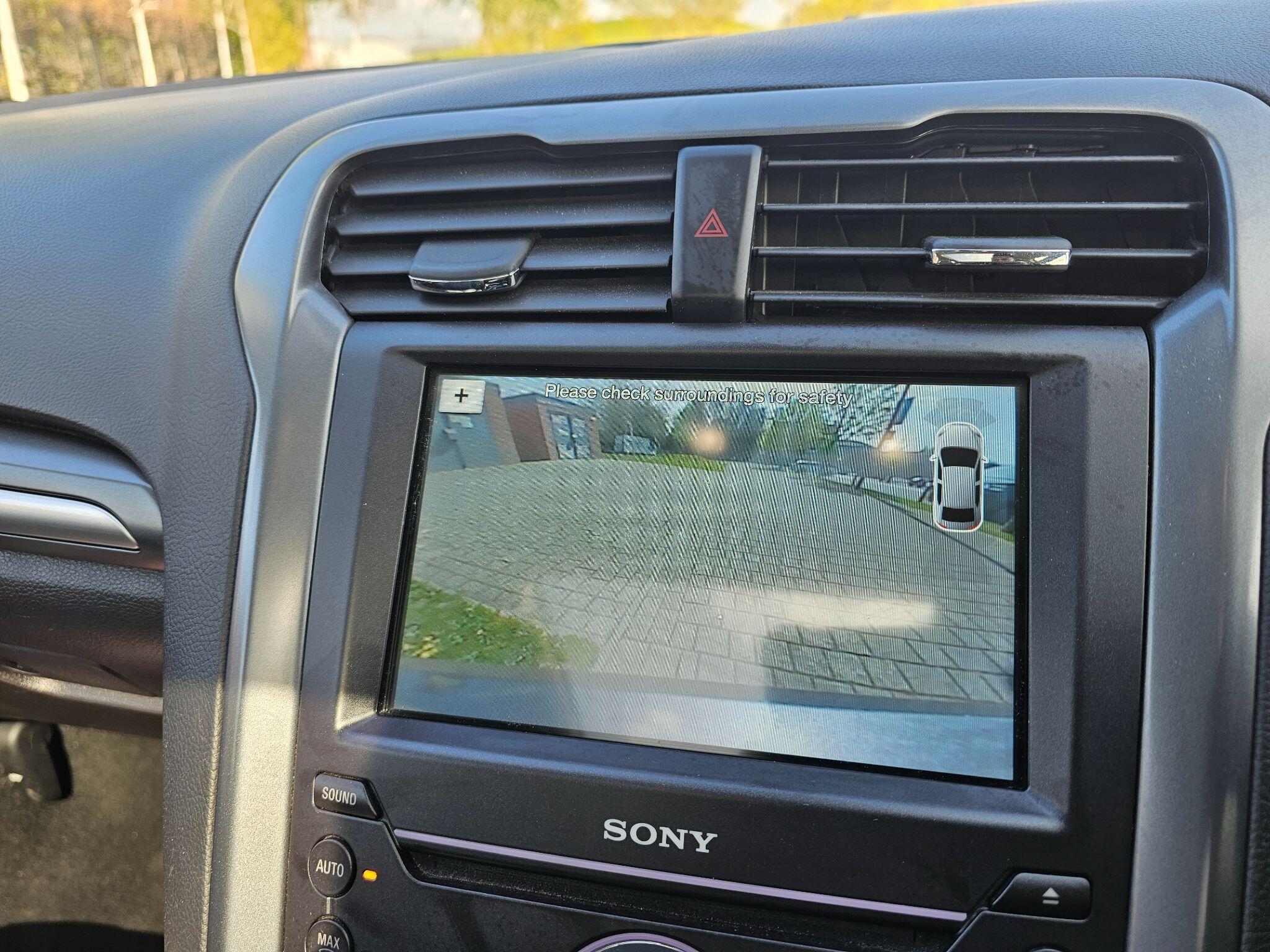 Ford Mondeo - Image 12