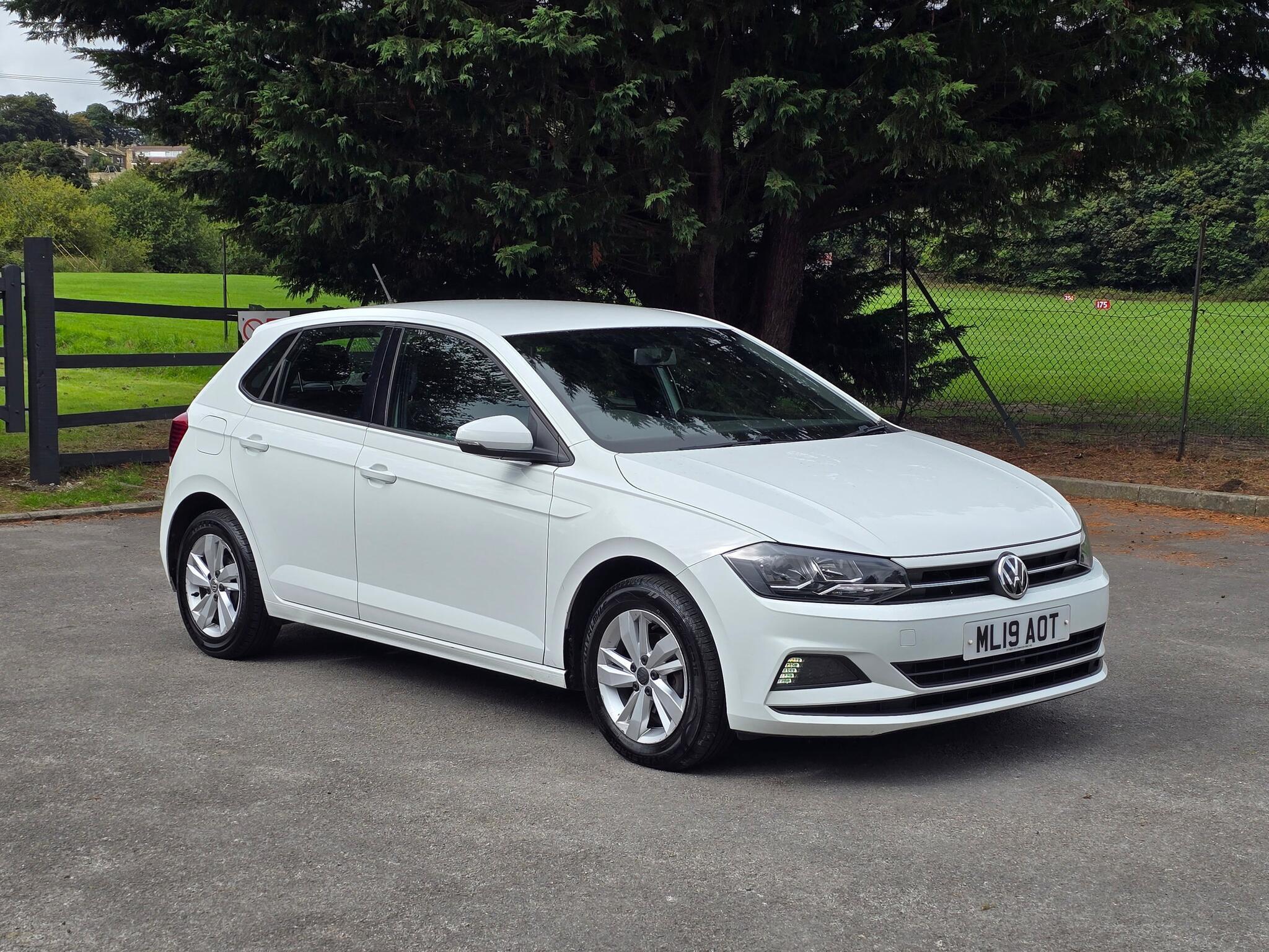 Volkswagen Polo - Image 14