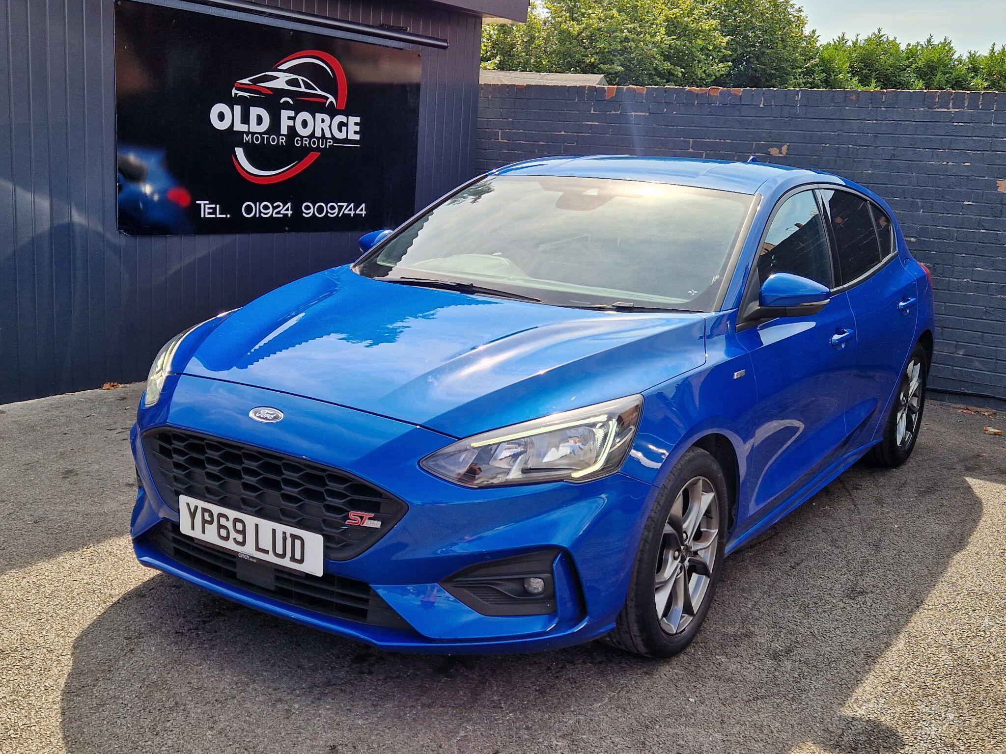 Ford Focus - Image 10