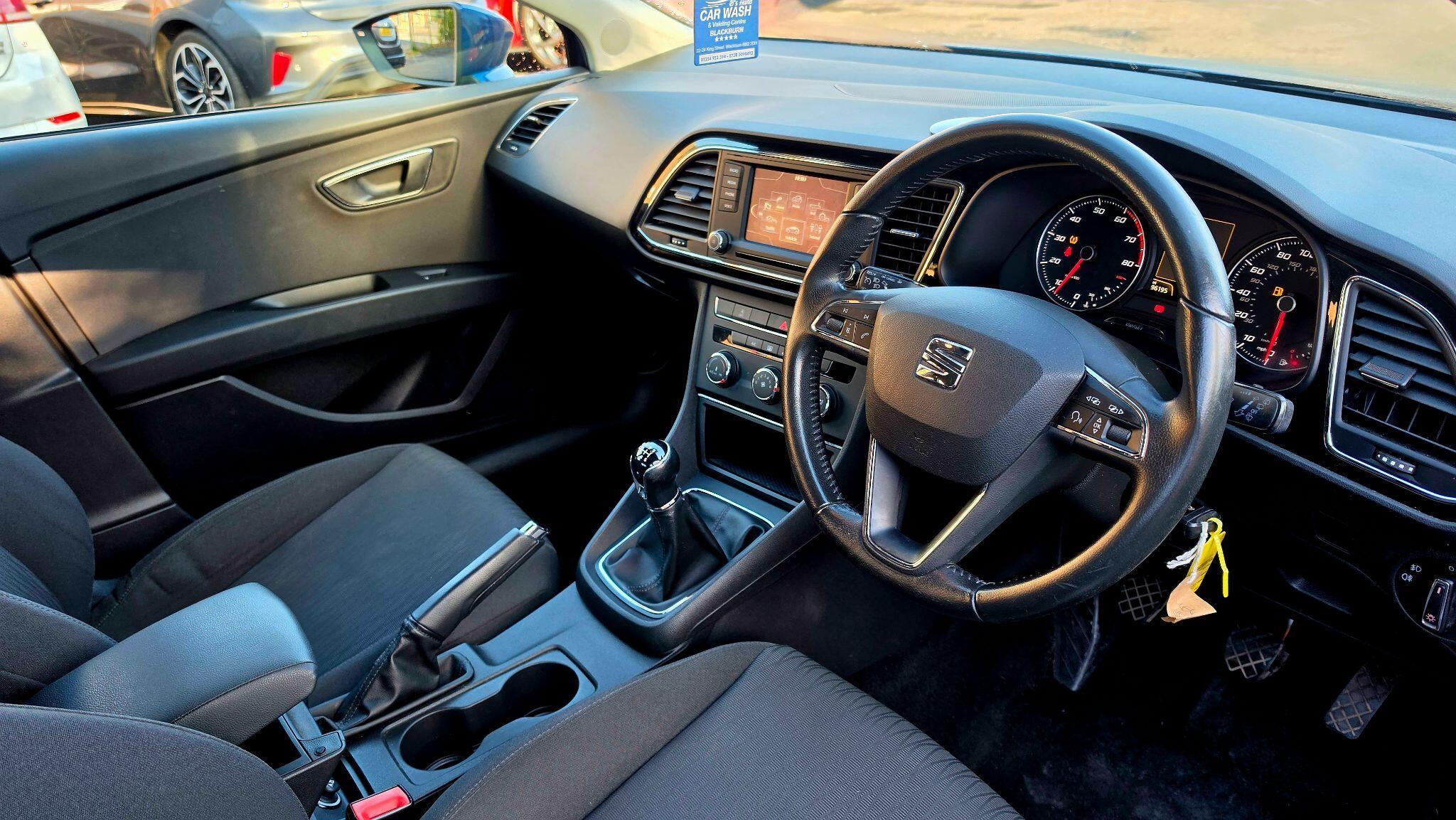 SEAT Leon - Image 11