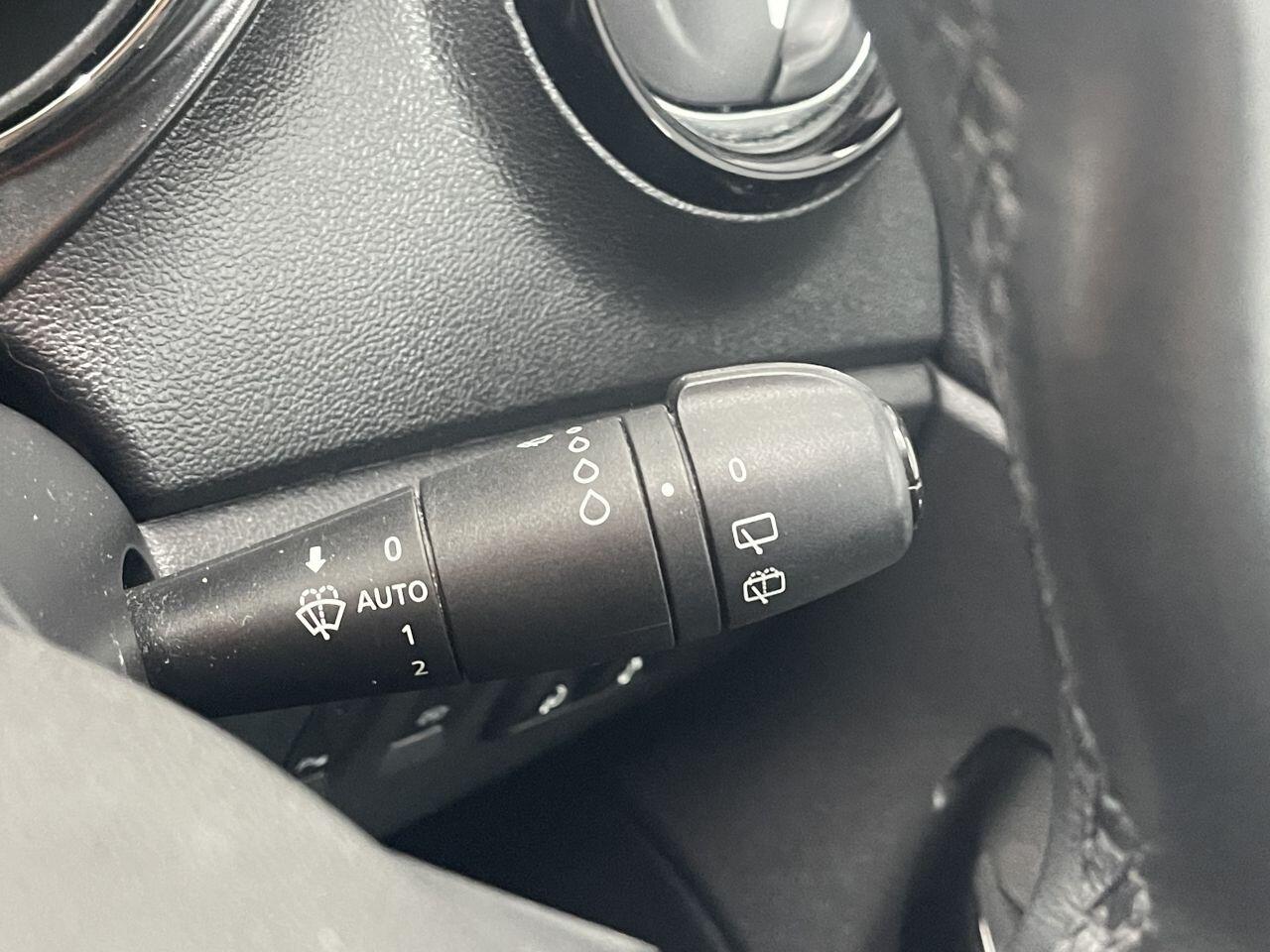 Renault Captur - Image 22