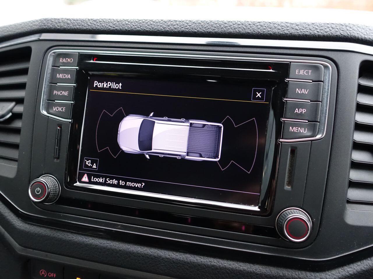 Volkswagen Amarok - Image 9