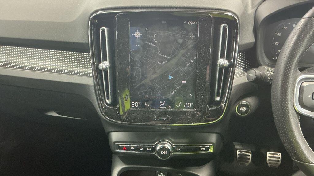 Volvo XC40 - Image 3