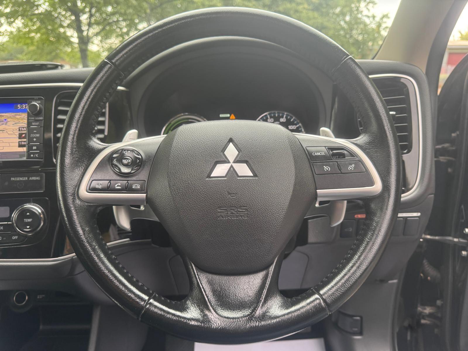 Mitsubishi Outlander - Image 19