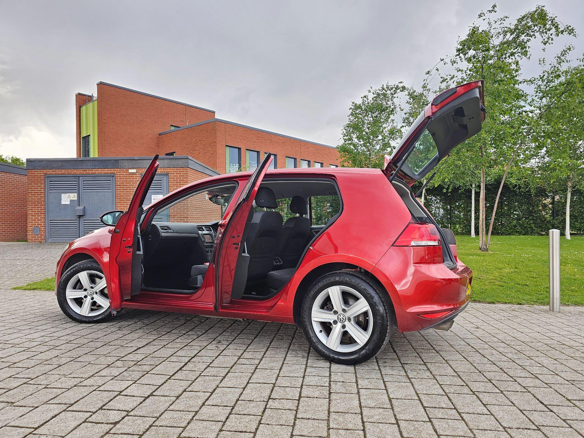Volkswagen Golf - Image 47