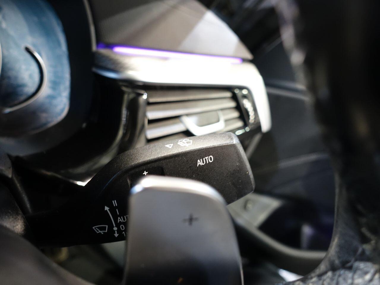 BMW 5 Series - Image 27