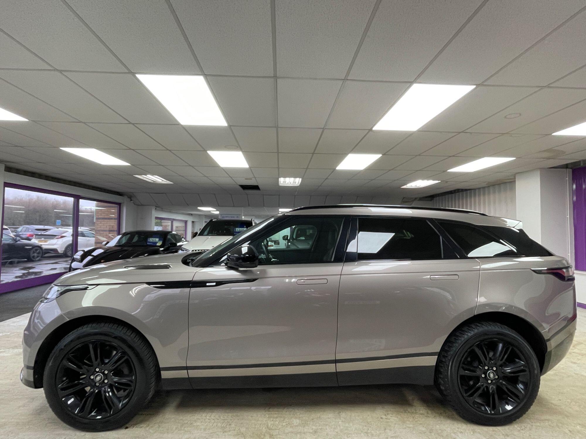 Land Rover Range Rover Velar - Image 13