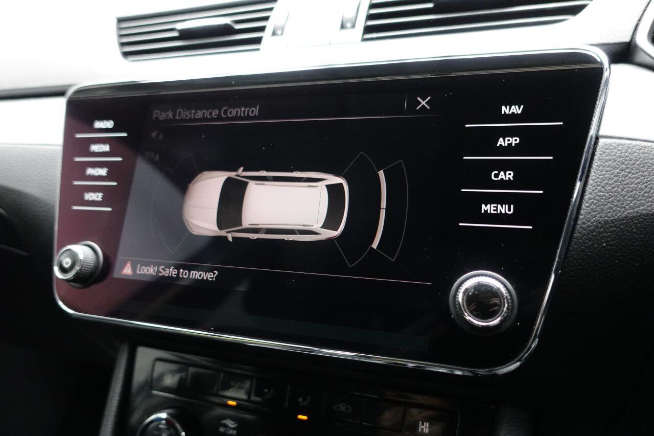 Skoda Superb - Image 33