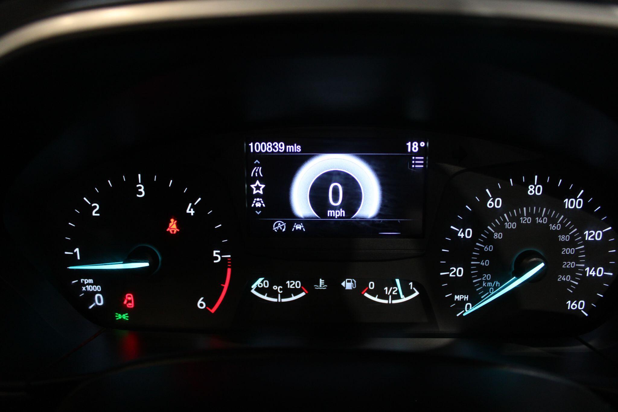 Ford Focus - Image 15