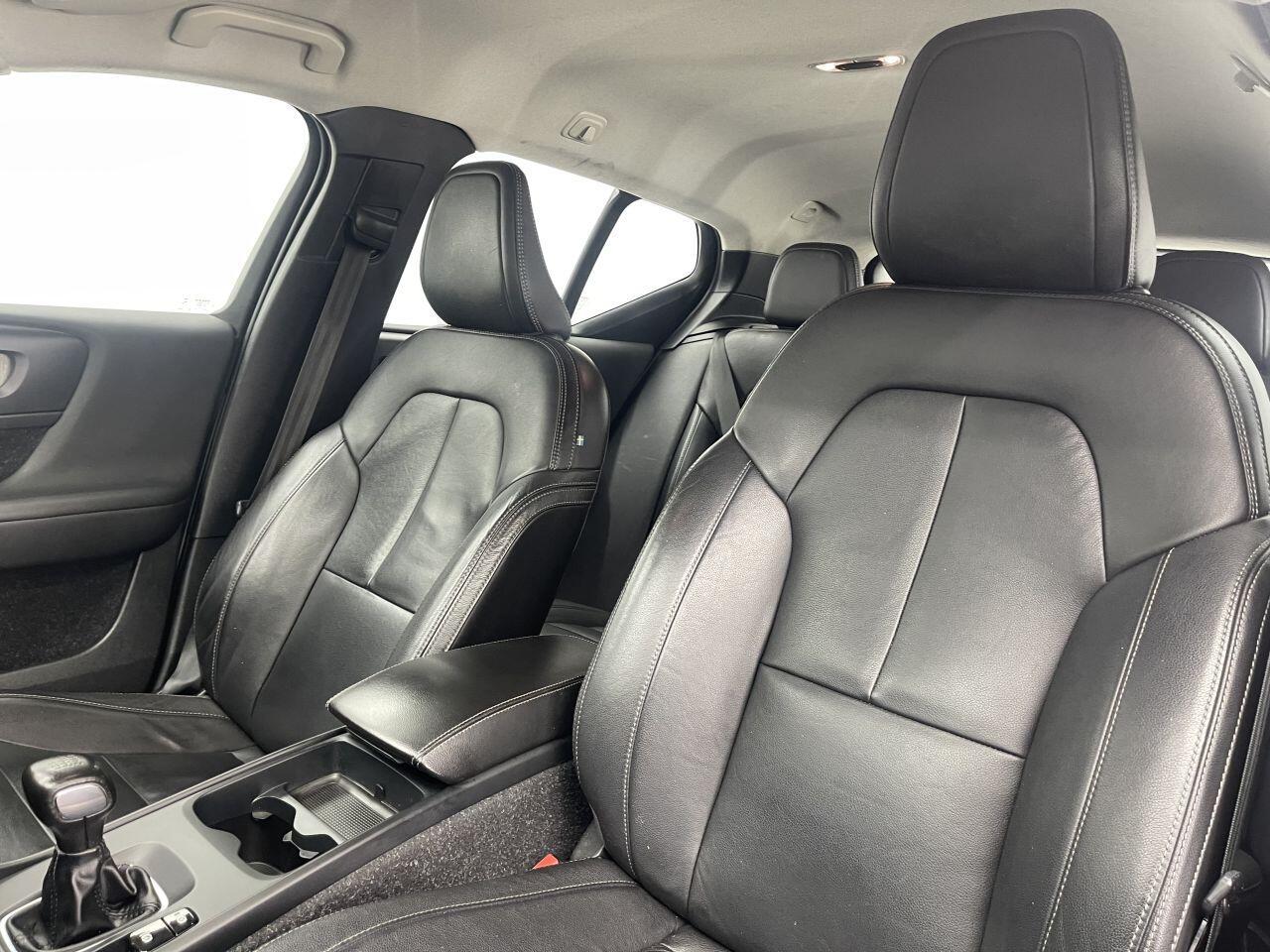 Volvo XC40 - Image 14