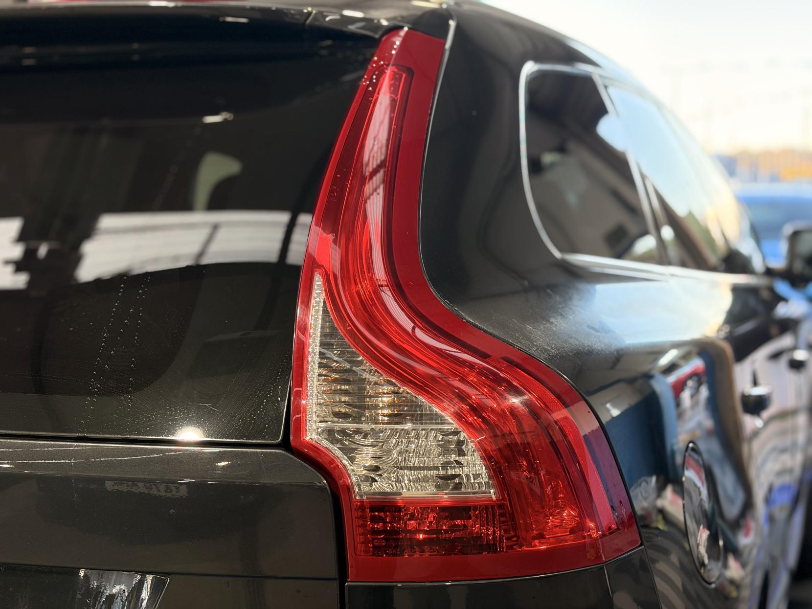 Volvo XC60 - Image 11