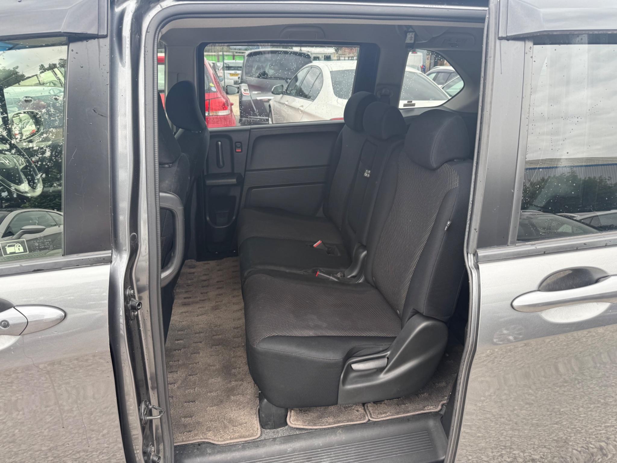 Honda Freed - Image 11