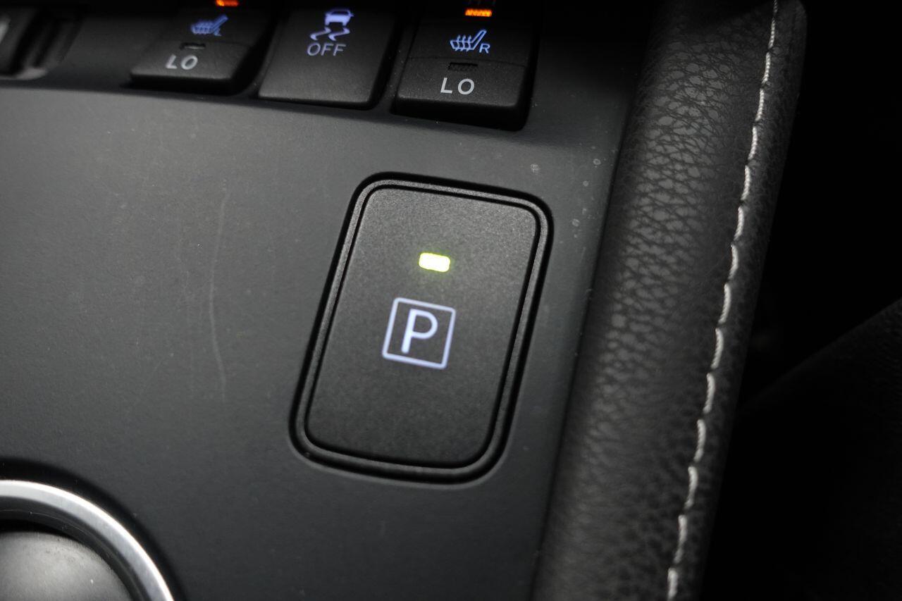 Toyota Auris - Image 32