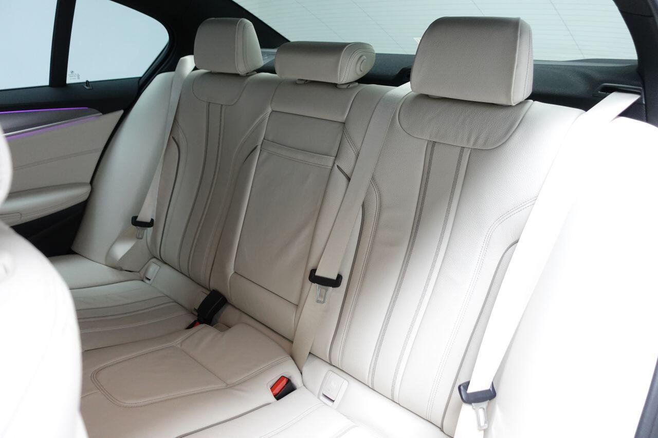 BMW 5 Series - Image 13