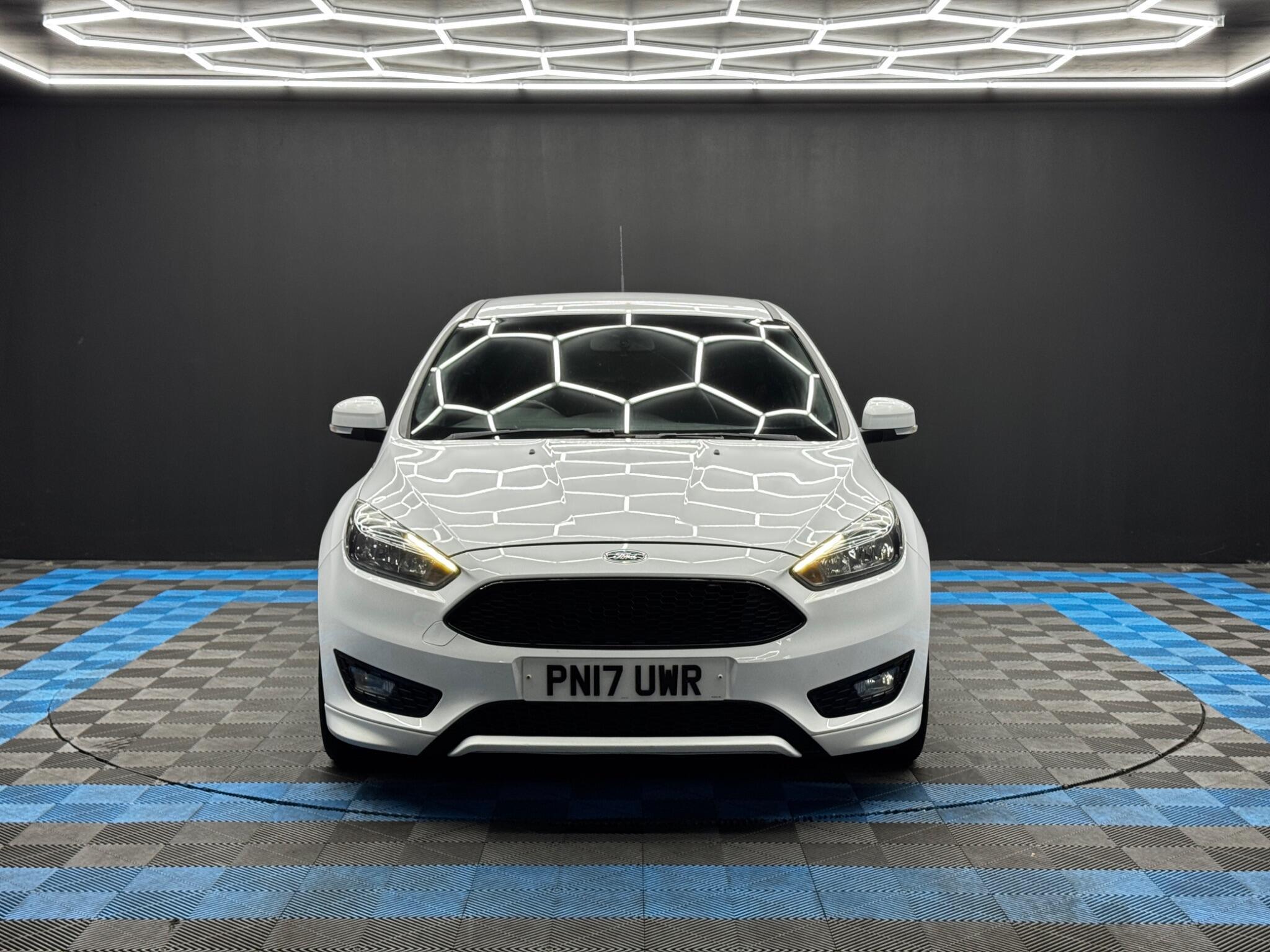 Ford Focus - Image 2