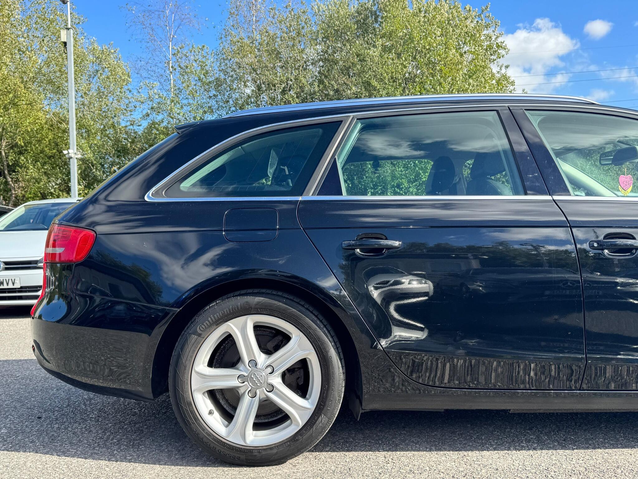 Audi A4 Avant - Image 17